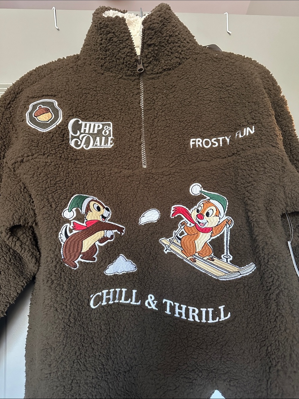 NWT Disney Chip & Dale Brown Sherpa Quarter Zip